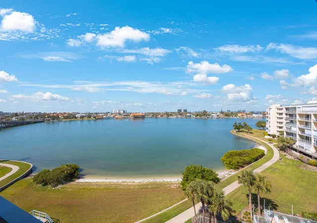 Homes for sale in South Pasadena, FL | 7872 Sailboat Key Blvd S, South Pasadena, FL 33707