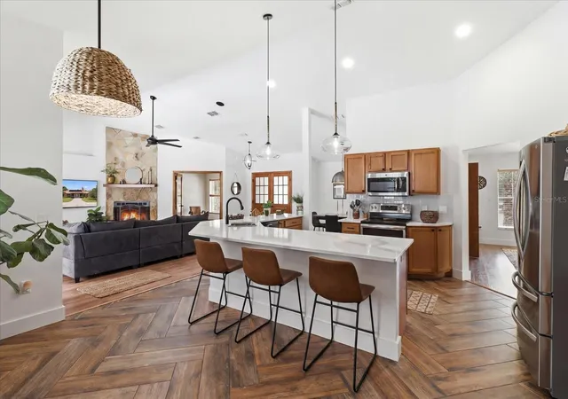 3rd image of 12143 Ne 47Th Pl, Silver Springs, FL 34488 | MLS# OM727514