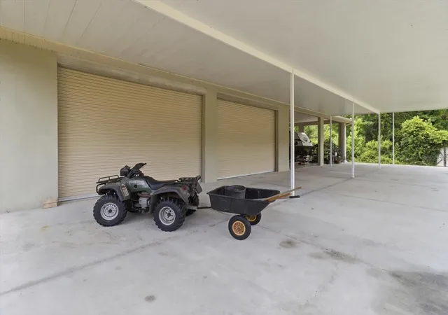 5th image of 12143 Ne 47Th Pl, Silver Springs, FL 34488 | MLS# OM727514