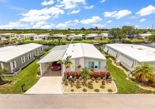 2nd image of 114 Martinique Rd, North Port, FL 34287 | MLS# C7527813