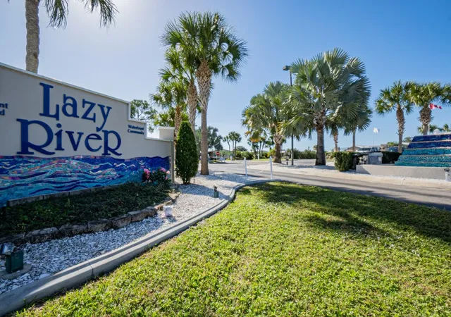 5th image of 114 Martinique Rd, North Port, FL 34287 | MLS# C7527813