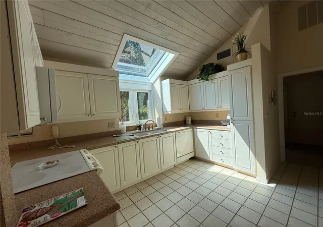 4th image of 601 Saint Andrews Blvd, New Smyrna Beach, FL 32168 | MLS# NS1088595