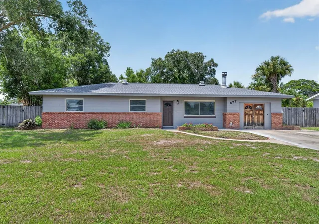 Photo 4 of Single family home for sale at 577 Parkdale Ct, Deland, FL 32724 | MLS# O6420527 | Listing updated on 2026-09-23
