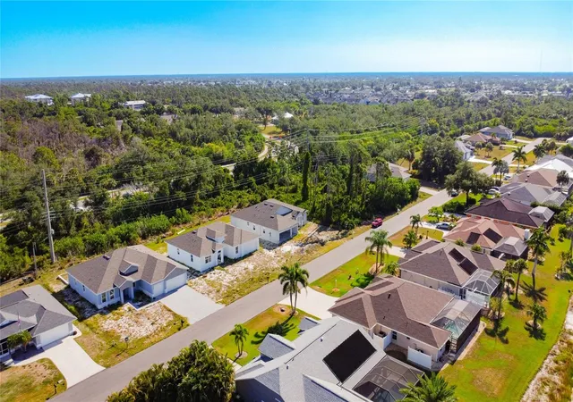 5th image of 9040 Evelyn Rd, Englewood, FL 34224 | MLS# C7527816