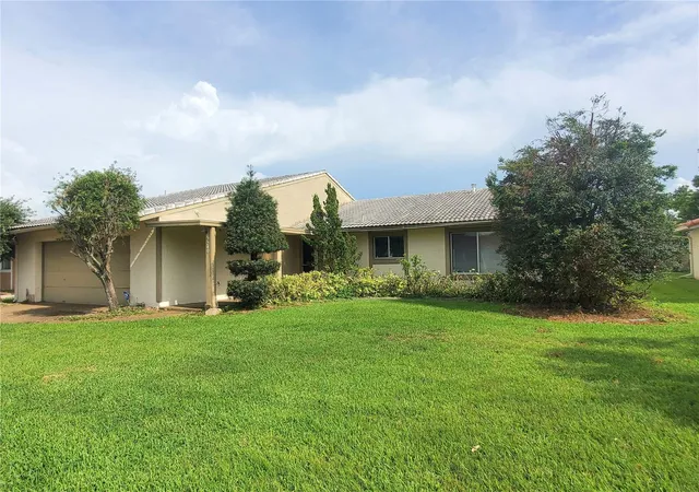 Photo 2 of Single family home for sale at 5540 Minute Man Ct, Orlando, FL 32821 | MLS# S5152626 | Listing updated on 2026-08-18