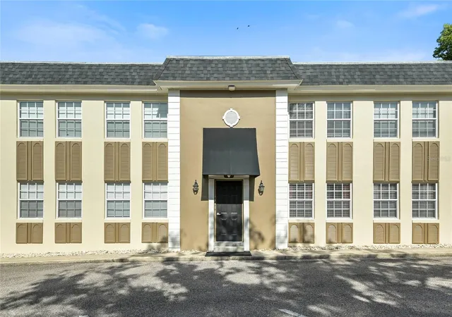 Homes for sale in Orlando, FL | 317 E Amelia St #7, Orlando, FL 32801 | MLS# O6420532