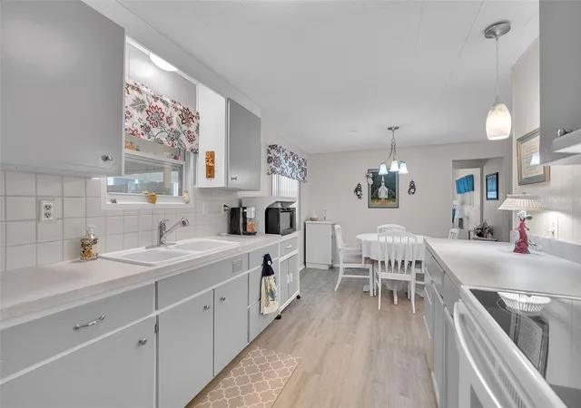 Homes for sale in Palmetto, FL | 5619 Bayshore Rd #319, Palmetto, FL 34221 | MLS# A4698339