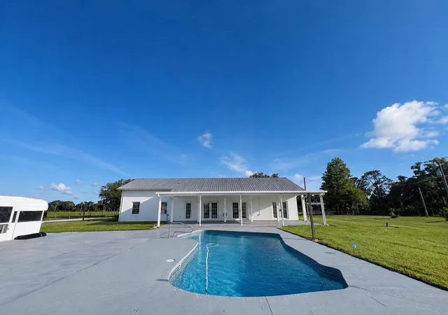 Photo 3 of Single family home for sale at 9120 County Rd 304, Bunnell, FL 32110 | MLS# FC319562 | Listing updated on 2026-10-24