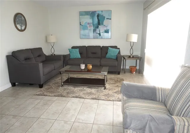5th image of 10451 Azalea Park Dr N, PINELLAS PARK, FL 33782