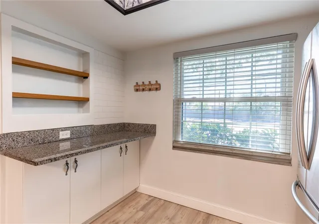 4th image of 2170 Elm St, DUNEDIN, FL 34698