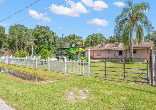 Homes for sale in Auburndale, FL | 2442 Shirah Rd, Auburndale, FL 33823 | MLS# TB8524004