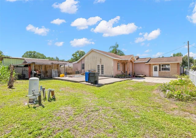 Homes for sale in Auburndale, FL | 2442 Shirah Rd, Auburndale, FL 33823 | MLS# TB8524004