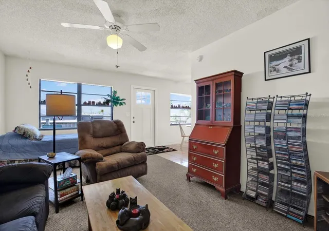 4th image of 315 58Th St #D, Holmes Beach, FL 34217 | MLS# TB8524006