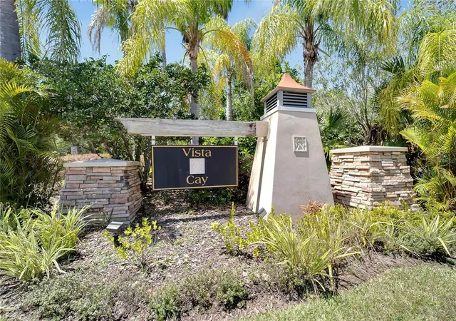 3rd image of 1019 Vista Cay Ct, Brandon, FL 33511 | MLS# TB8524009