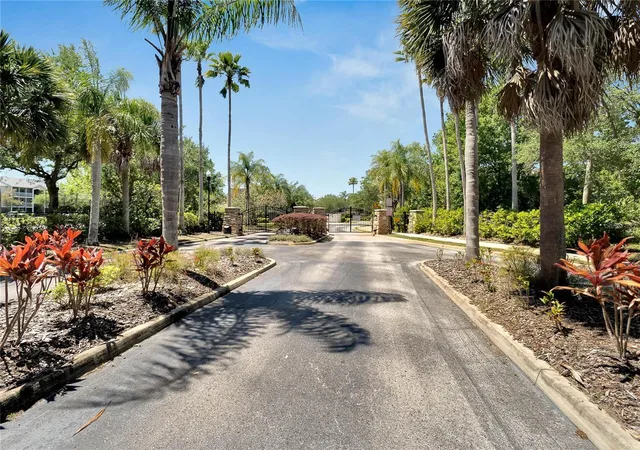 4th image of 1019 Vista Cay Ct, Brandon, FL 33511 | MLS# TB8524009