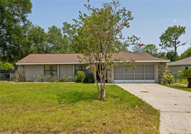 3rd image of 1904 W Belgrade Dr, Citrus Springs, FL 34434 | MLS# W7887145