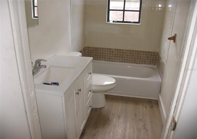 Photo 3 of Single family home for sale at 323 Dover St, Orlando, FL 32811 | MLS# O6420571 | Listing updated on 2026-07-30