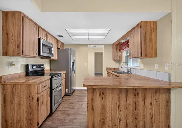 5th image of 3110 Clovewood Pl, Seffner, FL 33584 | MLS# TB8524015