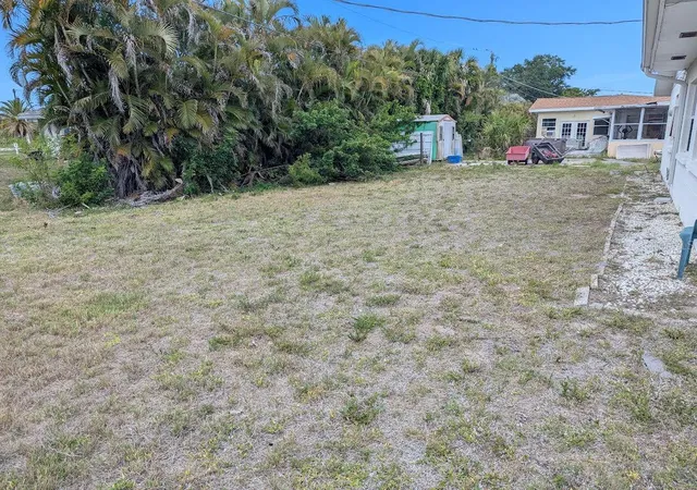2nd image of 175 Englewood Heights Rd, Englewood, FL 34223 | MLS# A4698363