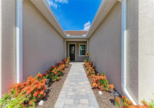 5th image of 17827 Stillness Ct, Venice, FL 34293 | MLS# N6144847