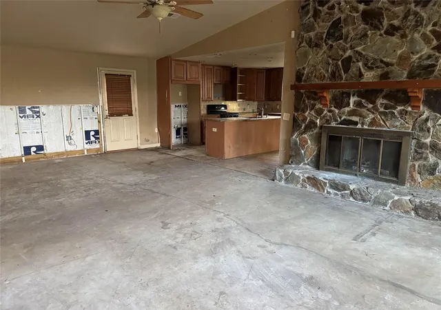 Homes for sale in Crystal River, FL | 540 Nw 7th Ave, Crystal River, FL 34428 | MLS# TB8524021