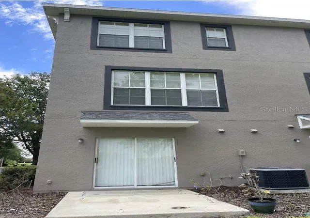 Photo 3 of Townhouse for sale at 2401 Lexington Oak Dr, Brandon, FL 33511 | MLS# NS1088598 | Listing updated on 2026-10-20