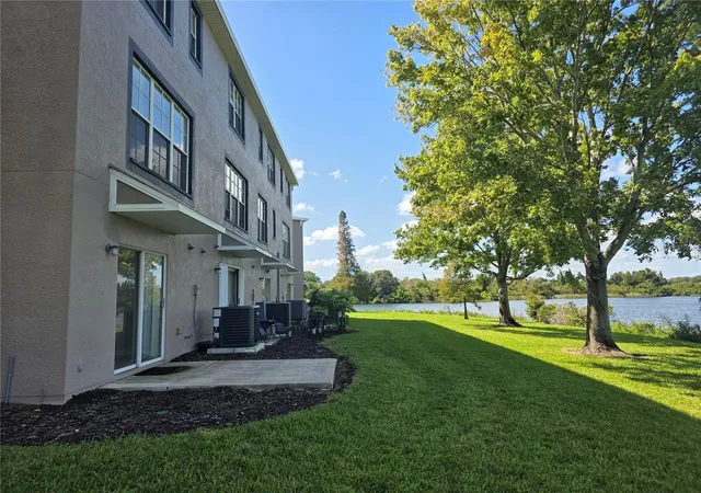 Photo 4 of Townhouse for sale at 2401 Lexington Oak Dr, Brandon, FL 33511 | MLS# NS1088598 | Listing updated on 2026-10-20