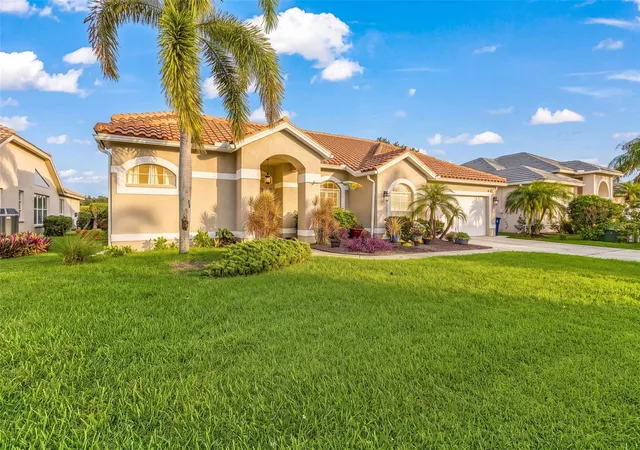 3rd image of 12808 Vista Pine Cir, Fort Myers, FL 33913 | MLS# N6144848
