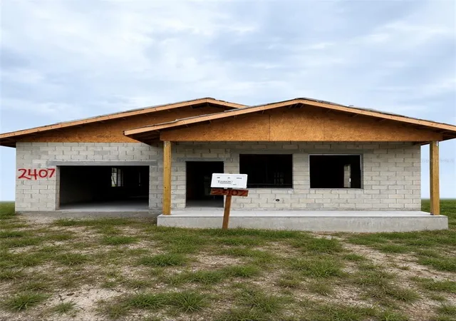 Photo 1 of Single family home for sale at 2407 E 38th Avenue, Tampa, FL 33610 | MLS# TB8524033 | Listing updated on 2026-08-11