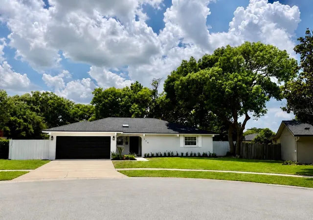 1st image of 726 Forest Glen Ct, Maitland, FL 32751 | MLS# O6420590