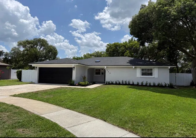 2nd image of 726 Forest Glen Ct, Maitland, FL 32751 | MLS# O6420590
