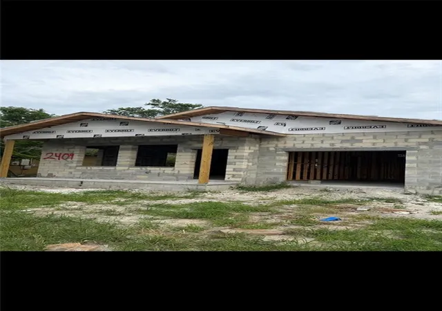Photo 1 of Single family home for sale at 2409 E 38th Avenue, Tampa, FL 33610 | MLS# TB8524034 | Listing updated on 2026-08-11