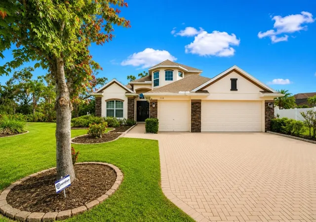 Photo 3 of Single family home for sale at 5518 72nd Terrace E, Ellenton, FL 34222 | MLS# A4698368 | Listing updated on 2026-08-06