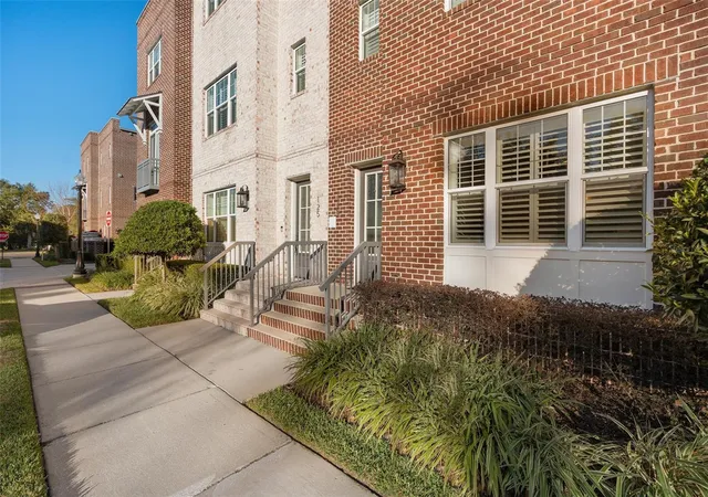 Listing Photo 2 - Condo for sale in building located at 129 S Park Ave, WINTER GARDEN, FL 34787 - Unit #8E