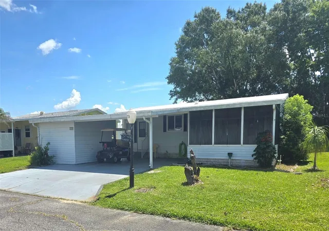 Photo 2 of Manufactured home for sale at 379 Townbridge Dr, Haines City, FL 33844 | MLS# L4963128 | Listing updated on 2026-07-01