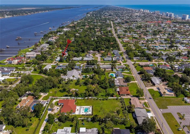 Photo 2 of Single family home for sale at 697 John Anderson Dr, Ormond Beach, FL 32176 | MLS# V4949912 | Listing updated on 2026-09-18