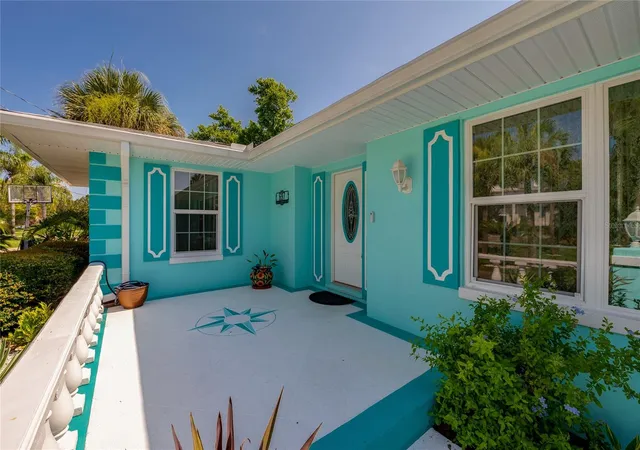 Photo 3 of Single family home for sale at 697 John Anderson Dr, Ormond Beach, FL 32176 | MLS# V4949912 | Listing updated on 2026-09-18