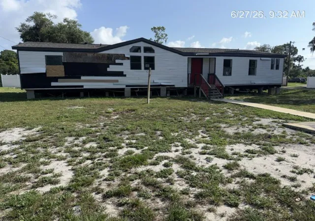 1st image of 11881 Rancho Dr, Leesburg, FL 34788 | MLS# OM727531