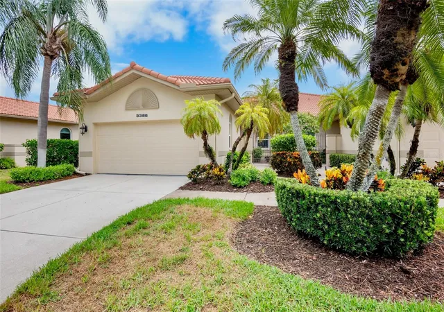 Photo 1 of Single family home for sale at 3386 Chelmsford Ct #7, Sarasota, FL 34235 | MLS# A4698377 | Listing updated on 2026-08-15