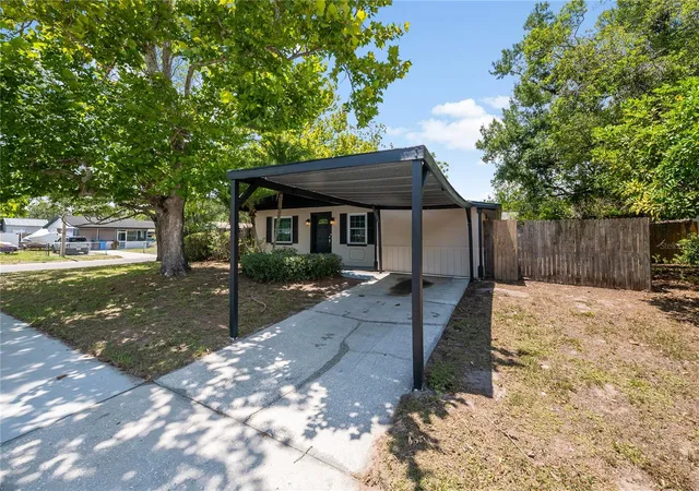 Photo 2 of Single family home for sale at 7402 Wishing Well Ct, Tampa, FL 33619 | MLS# TB8524054 | Listing updated on 2026-08-17