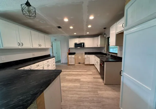 5th image of 11160 Sw 136Th Court Rd, Dunnellon, FL 34432 | MLS# OM727534