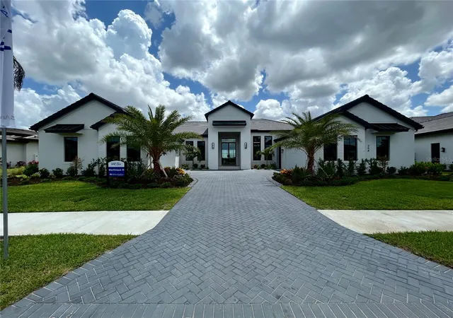 Photo 1 of Single family home for sale at 258 Crystal Waters Dr, Sarasota, FL 34240 | MLS# A4698383 | Listing updated on 2026-07-02