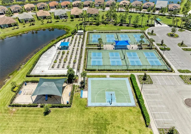 67th image of 19035 Mangieri St, Venice, FL 34293 | MLS# N6144853
