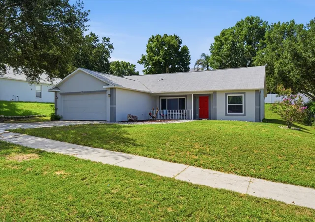 Photo 3 of Single family home for sale at 993 Scenic View Cir, Minneola, FL 34715 | MLS# G5114377 | Listing updated on 2026-08-31