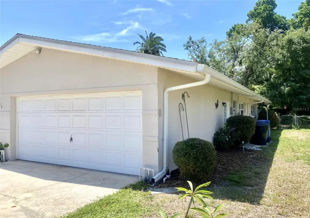 Photo 3 of Single family home for sale at 100 59th Avenue S, Saint Petersburg, FL 33705 | MLS# O6420621 | Listing updated on 2026-09-29