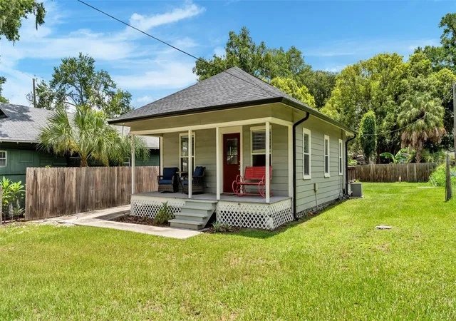 Photo 2 of Single family home for sale at 1034 S Dakota Ave, Lakeland, FL 33803 | MLS# L4963134 | Listing updated on 2026-10-02