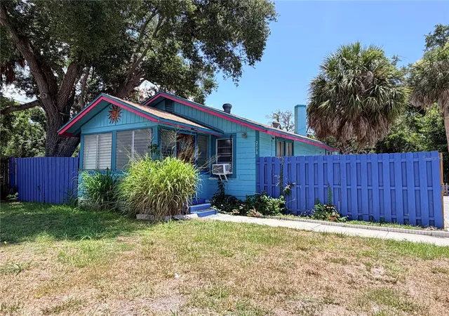 1st image of 2178 7th St, Sarasota, FL 34237 | MLS# D6147932