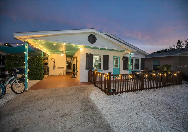 Homes for sale in Indian Rocks Beach, FL | 305 15th Ave, Indian Rocks Beach, FL 33785 | MLS# TB8524075