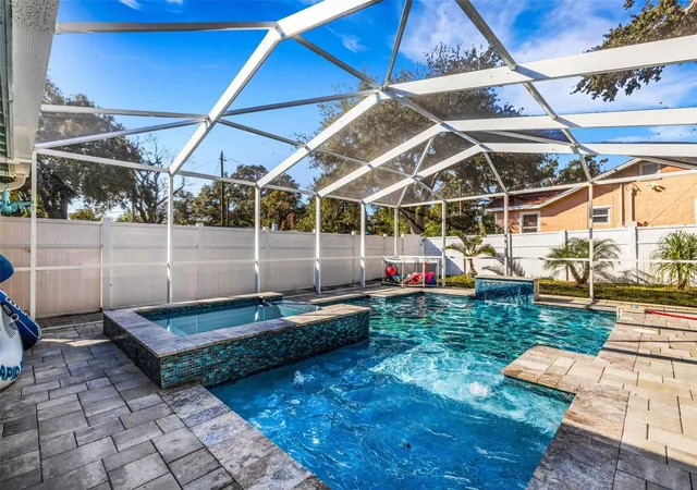 1st image of 1600 Loretta Ave Nw, Largo, FL 33770 | MLS# TB8524077