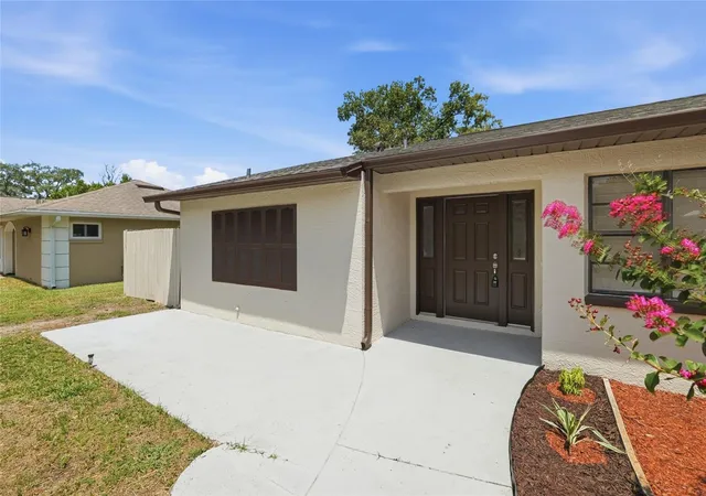 Photo 3 of Single family home for sale at 2433 Waterfall Dr, Spring Hill, FL 34608 | MLS# TB8524083 | Listing updated on 2026-09-23